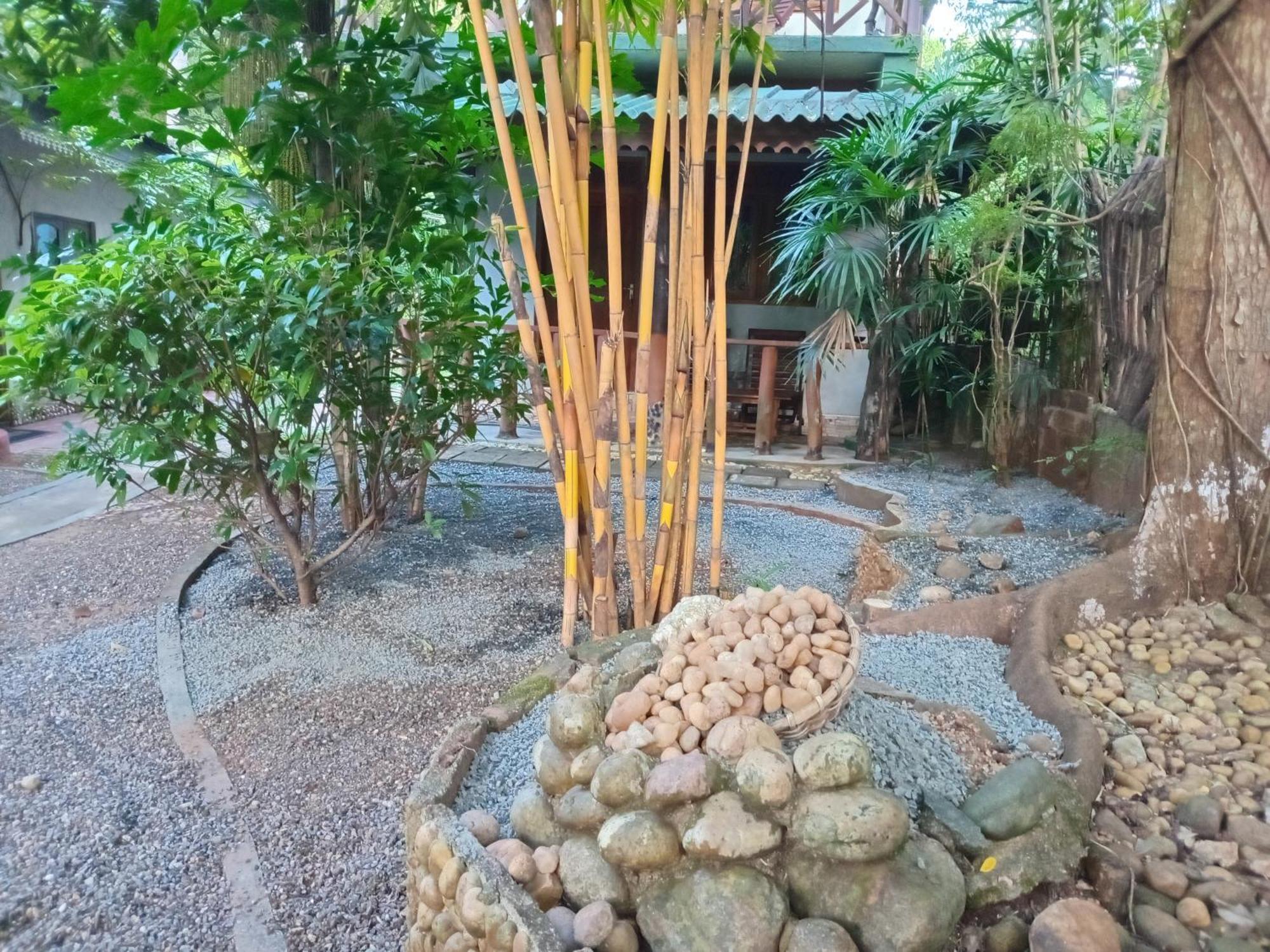 Green Park Safari House & Eco Tree House Udawalawe Exterior photo