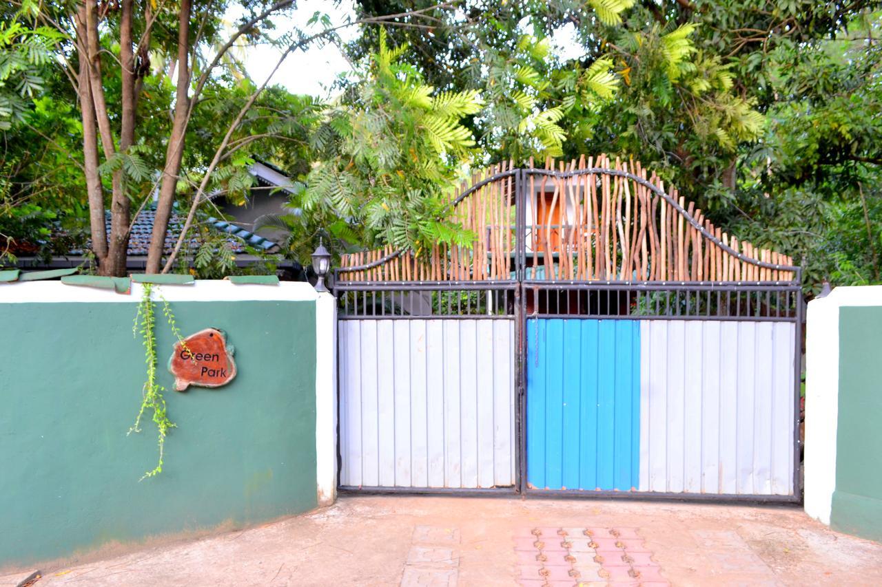 Green Park Safari House & Eco Tree House Udawalawe Exterior photo