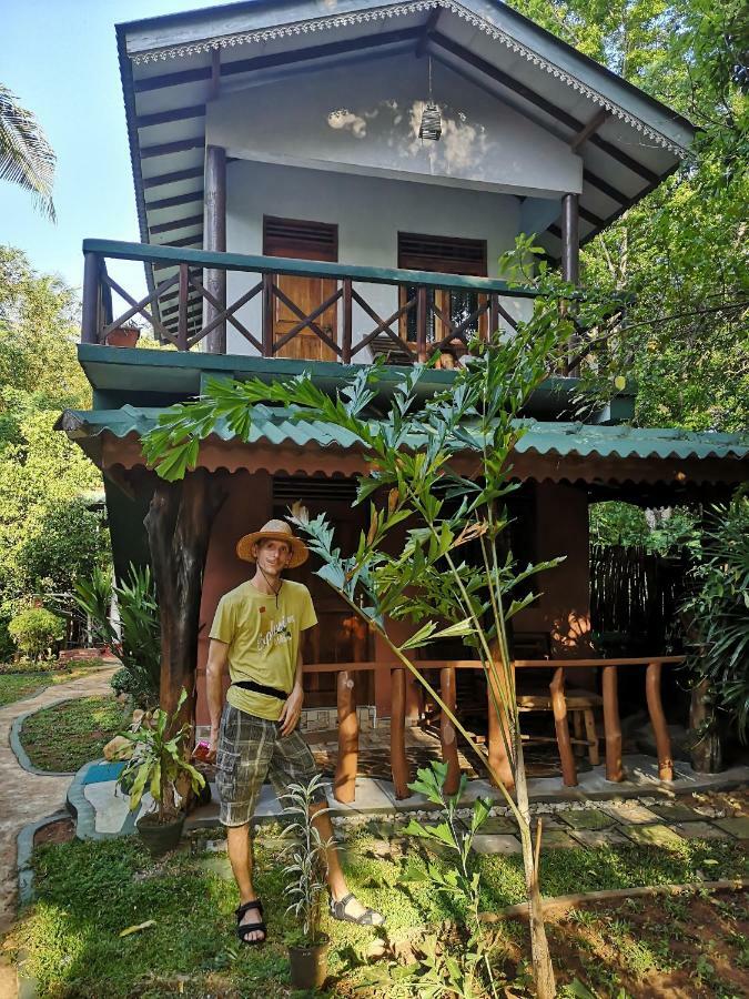 Green Park Safari House & Eco Tree House Udawalawe Exterior photo